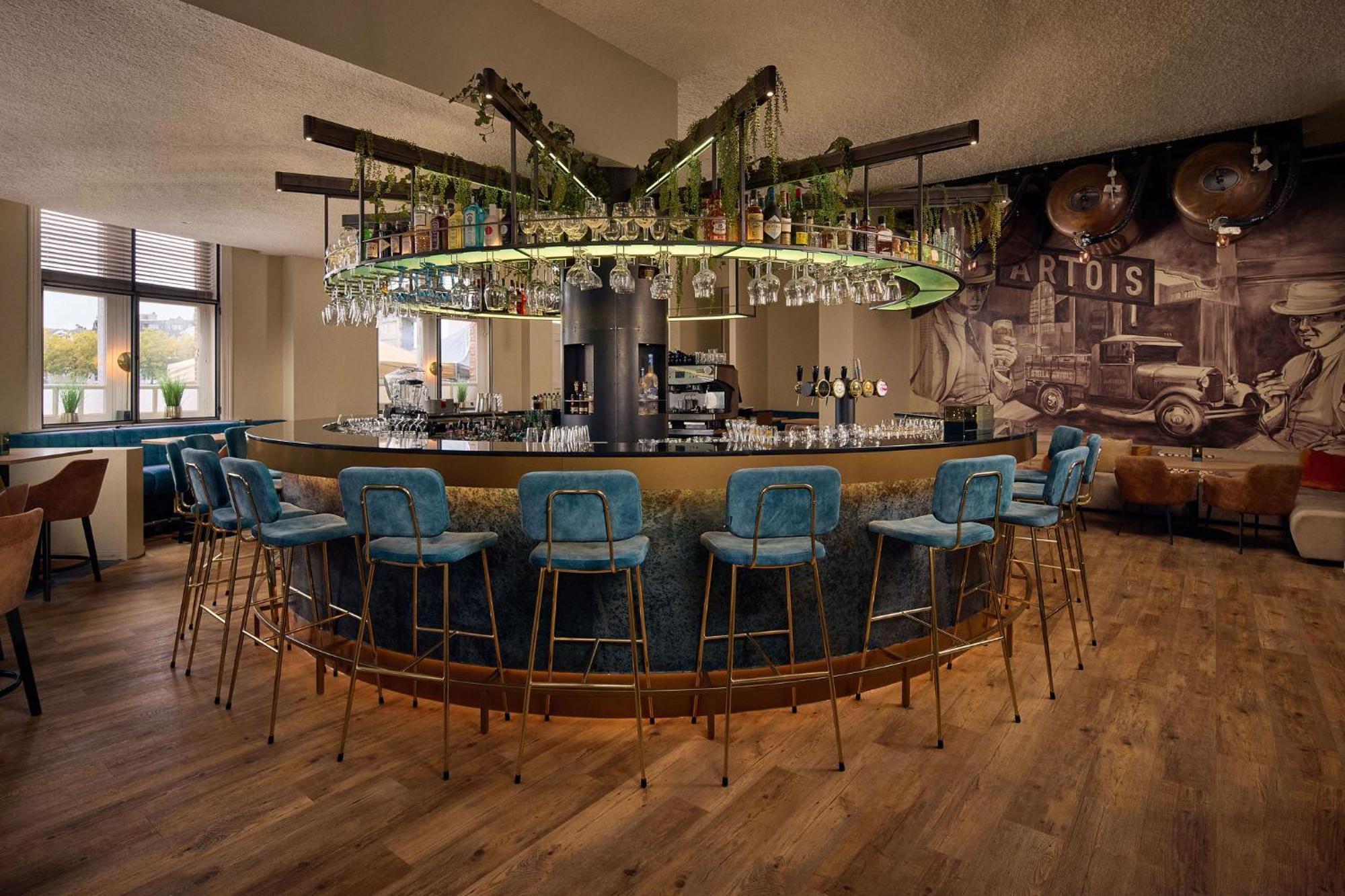 Hotel Der Valk 4*